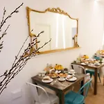 Bed & Breakfast Ai Tre Mercati 4*